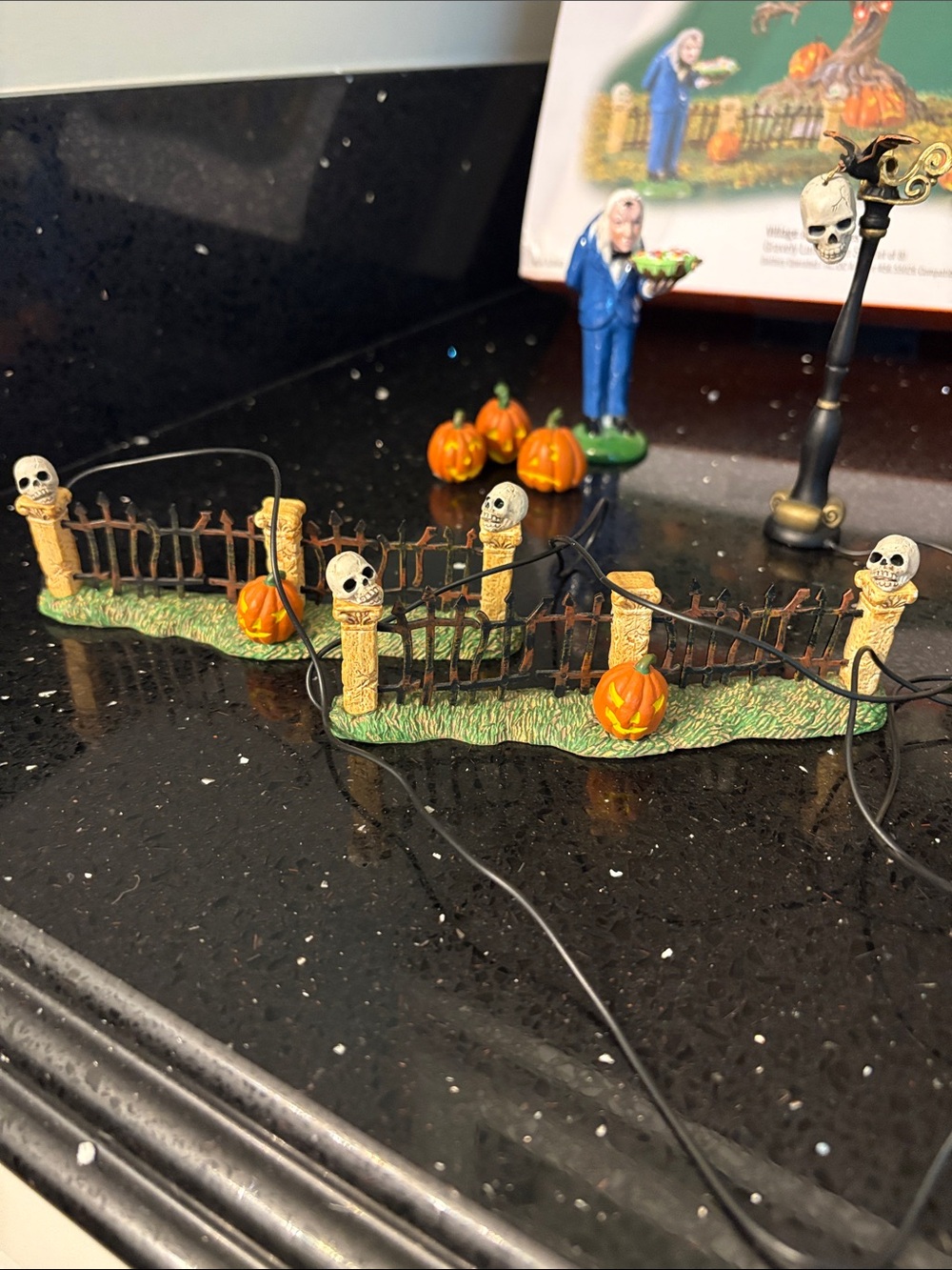 Department 56 LIT Halloween Village Gravely Landscape Accessory Set/8 Spooky - Picture 10 of 17